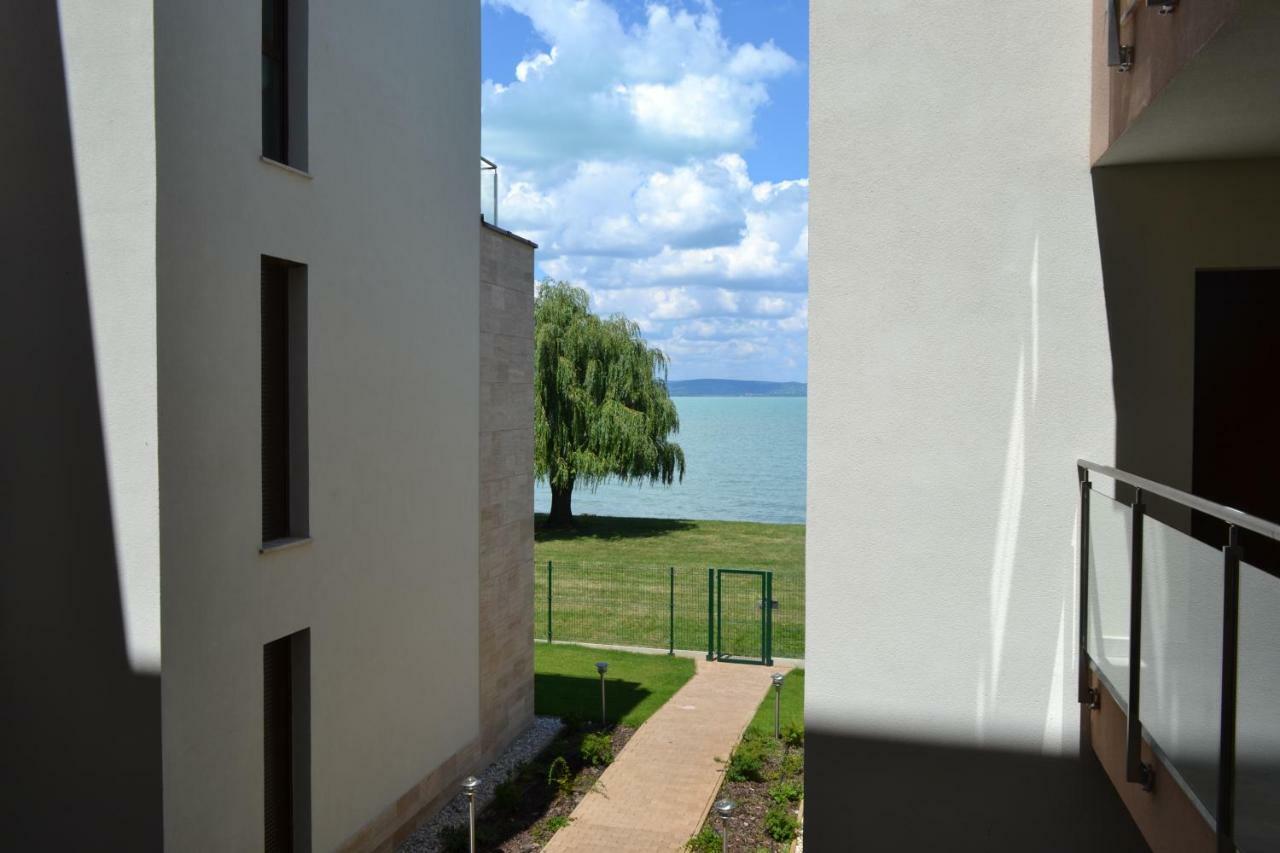 A16 Beachapartman Siófok Buitenkant foto